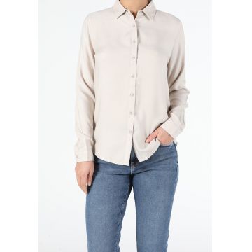Camasa regular fit cu guler ascutit