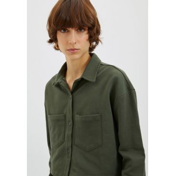 Camasa crop cu buzunare pe piept Camasa crop cu buzunare pe piept