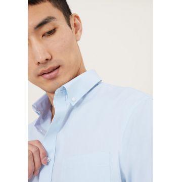 Camasa regular fit din bumbac cu guler fixat cu nasturi