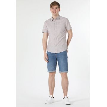 Camasa slim fit cu buzunar pe piept si maneci scurte