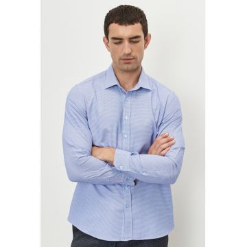 Camasa regular fit in carouri