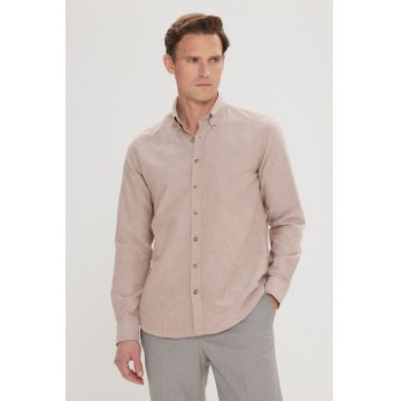 Camasa slim fit cu guler fixat cu nasturi