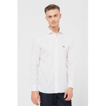 Camasa slim fit de bumbac cu logo brodat