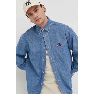 Tommy Jeans camasa jeans barbati, cu guler clasic, relaxed