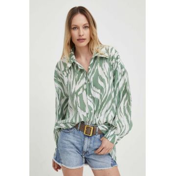 Answear Lab camasa cu matase culoarea verde, cu guler clasic, relaxed Answear Lab camasa cu matase culoarea verde, cu guler clasic, relaxed