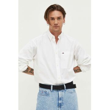 Tommy Jeans camasa din bumbac barbati, culoarea alb, cu guler button-down, relaxed