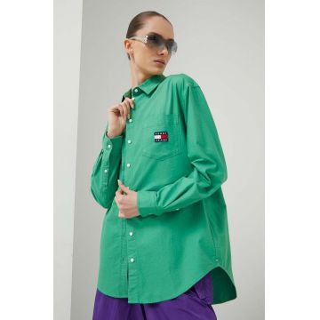 Tommy Jeans camasa din bumbac femei, culoarea verde, cu guler clasic, relaxed