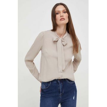 Answear Lab camasa femei, culoarea bej, cu un decolteu legat, regular