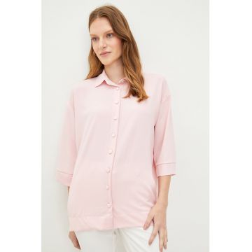 Camasa cu model uni si guler ascutit