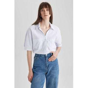 Camasa cu model in dungi si maneci cazute