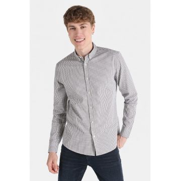 Camasa slim fit de bumbac cu model gingham Camasa slim fit de bumbac cu model gingham
