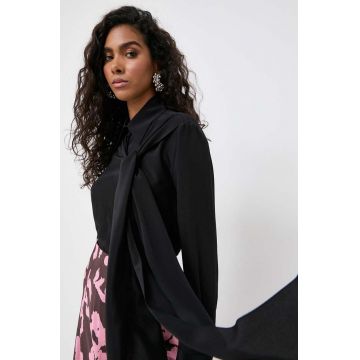 Liviana Conti camasa de matase culoarea negru, cu guler clasic, regular