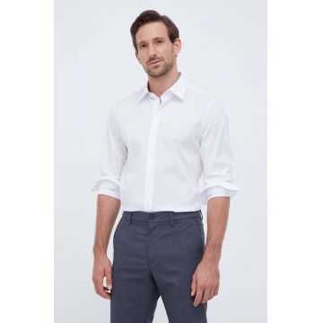 United Colors of Benetton camasa barbati, culoarea alb, cu guler clasic, slim