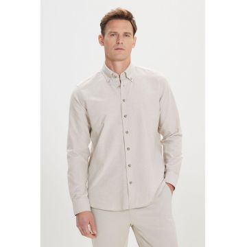 Camasa slim fit cu guler fixat cu nasturi