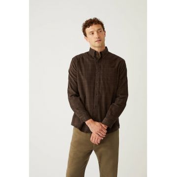 Camasa cu model in carouri si maneci lungi