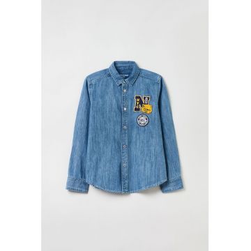 Camasa din material chambray cu aplicatii