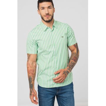 Camasa regular fit de bumbac cu model in dungi