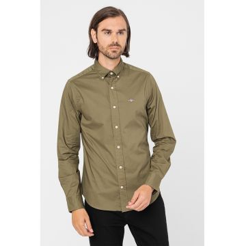 Camasa slim fit cu guler fixat cu nasturi