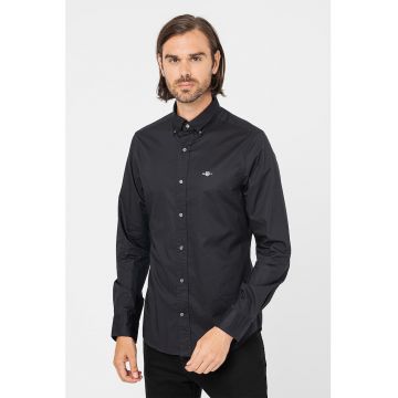 Camasa slim fit cu guler fixat cu nasturi