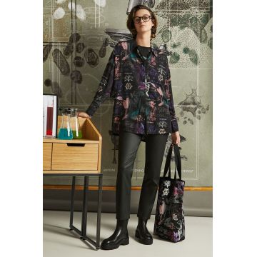 Medicine camasa femei, culoarea negru, cu guler clasic, relaxed
