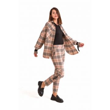 Camasa cu model in carouri si buzunar aplicat pe piept