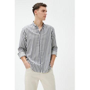 Camasa slim fit cu model in dungi si guler Oxford