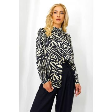 Camasa dama GhiZZeL, croiala lunga cu imprimeu animal print, Zebra crem, Marime S/M/L