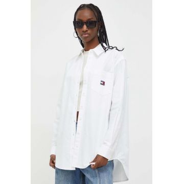 Tommy Jeans camasa din bumbac femei, culoarea alb, cu guler clasic, relaxed