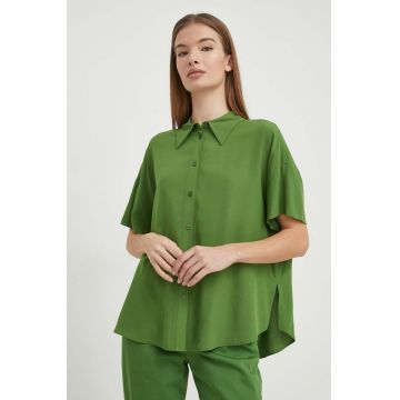 United Colors of Benetton camasa femei, culoarea verde, cu guler clasic, relaxed