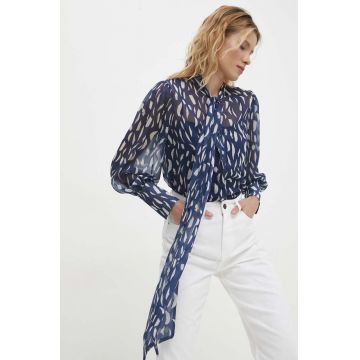Answear Lab camasa femei, culoarea albastru marin, cu guler clasic, regular