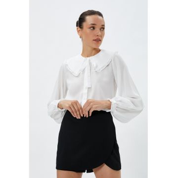 Camasa cu model uni si guler babydoll