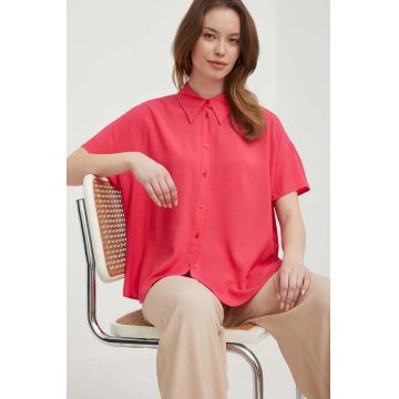United Colors of Benetton camasa femei, culoarea roz, cu guler clasic, relaxed