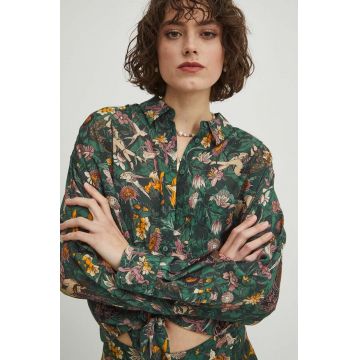 Medicine camasa femei, culoarea verde, cu guler clasic, regular
