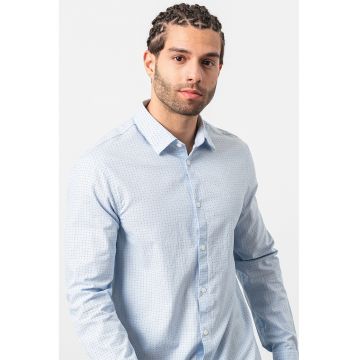 Camasa cu model si guler clasic
