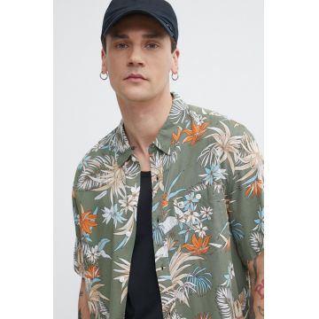 Quiksilver camasa barbati, culoarea verde, cu guler clasic, regular