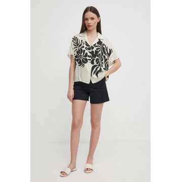 Sisley camasa femei, culoarea bej, cu guler clasic, relaxed
