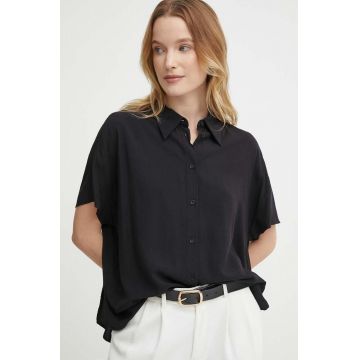United Colors of Benetton camasa femei, culoarea negru, cu guler clasic, relaxed