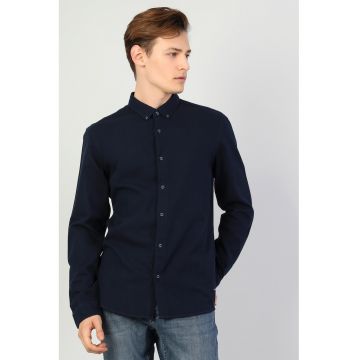 Camasa slim fit cu guler ascutit
