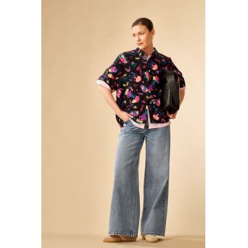 Medicine camasa femei, culoarea negru, cu guler clasic, relaxed