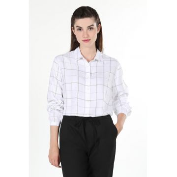 Camasa cu model in carouri si guler clasic