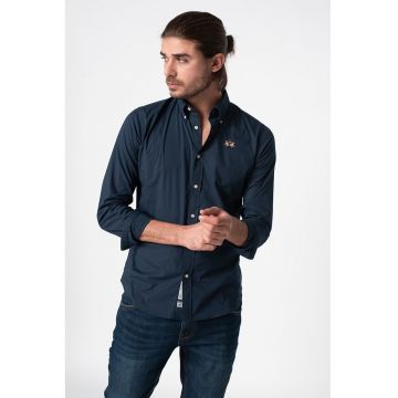 Camasa slim fit cu guler fixat cu nasturi
