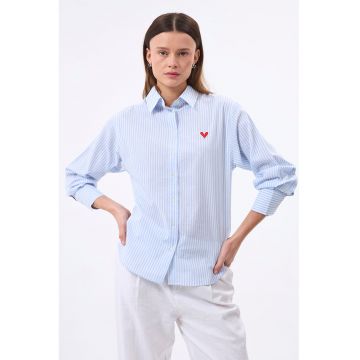 Camasa din in si bumbac cu guler ascutit si model in dungi