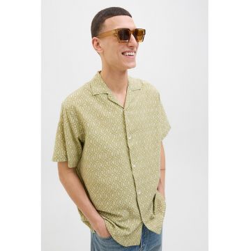 Camasa lejera cu model geometric