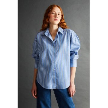 Camasa lejera din bumbac cu model in dungi