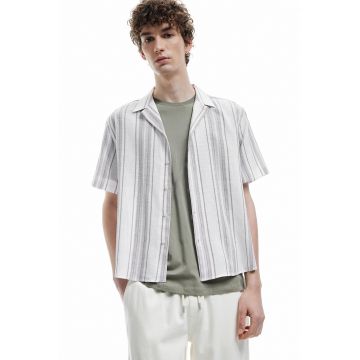Camasa regular fit cu model in dungi si maneci scurte