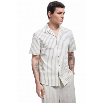 Camasa regular fit cu model in dungi