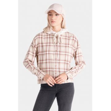 Camasa regular fit in carouri
