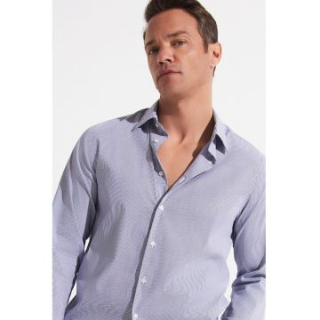 Camasa cu maneci lungi si model in dungi