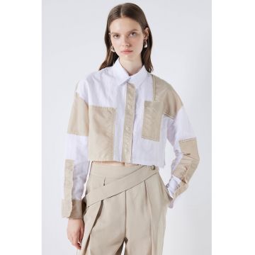 Camasa crop lejera cu model colorblock
