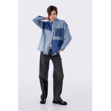 Camasa din denim cu aplicatii